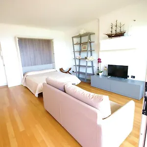 loft-bayview.hotelitalianriviera.com/