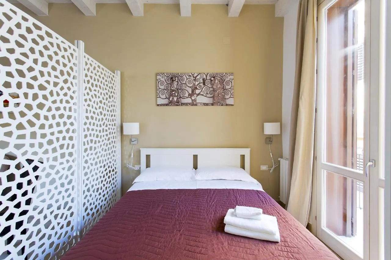 Greek Apartments Palerme