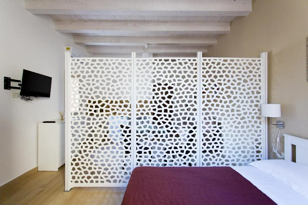 Greek Apartments Palerme 0*,
